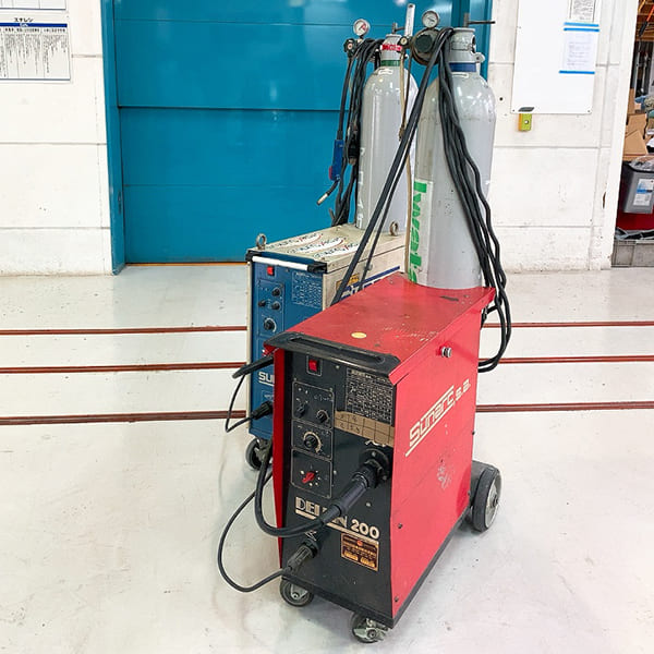 半自動溶接機の画像