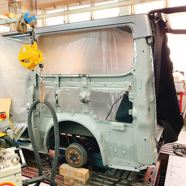 リアフェンダー交換作業の画像