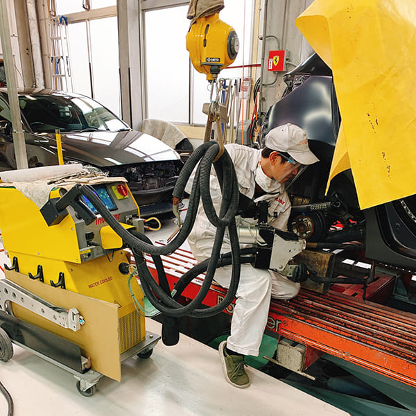 スポット溶接の画像